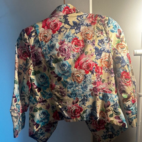 Floral blazer - Picture 2 of 2